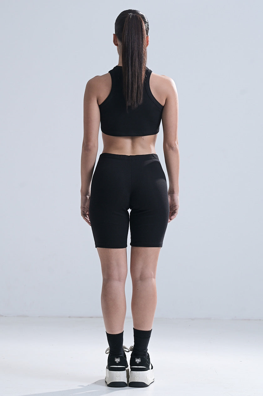 CROP TOP + LEGGINGS in BLACK